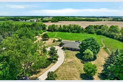 N2028 Steiner Road, Monroe, WI 53566 - Photo 8