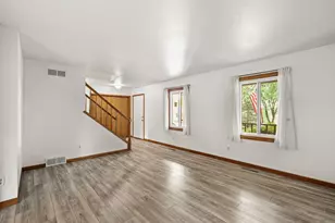 3702 Spring Hill Ct, Middleton, WI 53562 - Photo 6