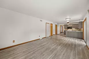 3702 Spring Hill Ct, Middleton, WI 53562 - Photo 20