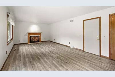 3702 Spring Hill Court, Middleton, WI 53562 - Photo 18