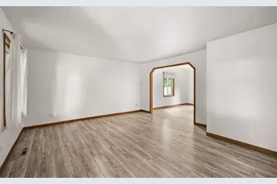 3702 Spring Hill Court, Middleton, WI 53562 - Photo 8