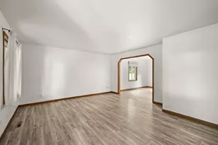 3702 Spring Hill Ct, Middleton, WI 53562 - Photo 8