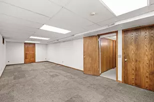 3702 Spring Hill Ct, Middleton, WI 53562 - Photo 36