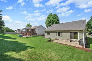 909 Tony Dr, Madison, WI 53704 - Photo 26