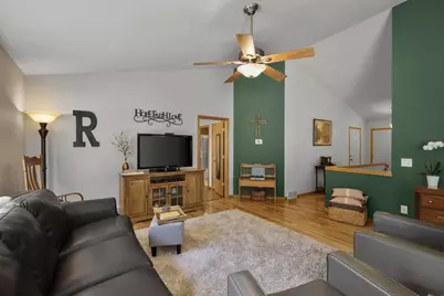 909 Tony Drive, Madison, WI 53704 - Photo 6