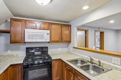 309 Cedar Street, Baraboo, WI 53913 - Photo 16