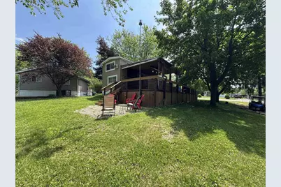 488 Westview Court, Edgerton, WI 53534 - Photo 2