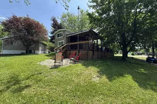 488 Westview Ct, Edgerton, WI 53534 - Photo 2