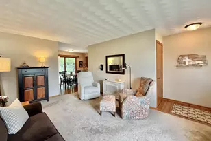 4105 Mackinac Dr, Janesville, WI 53546 - Photo 4