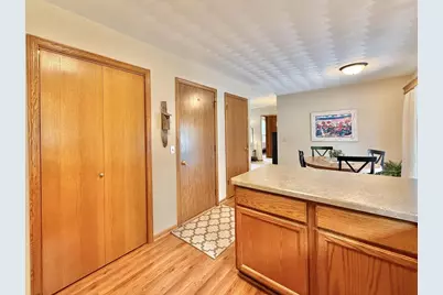 4105 Mackinac Drive, Janesville, WI 53546 - Photo 8