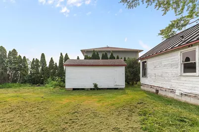138 E Front Street, Marquette, WI 53947 - Photo 30
