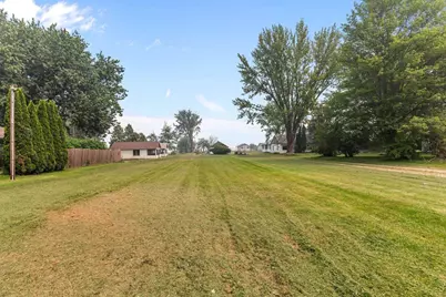 138 E Front Street, Marquette, WI 53947 - Photo 88