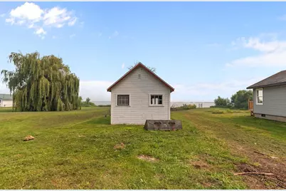 138 E Front Street, Marquette, WI 53947 - Photo 34