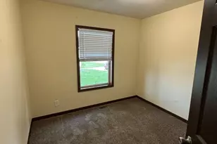 135 Maple St, Reedsburg, WI 53953 - Photo 8