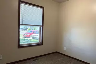 135 Maple St, Reedsburg, WI 53953 - Photo 18
