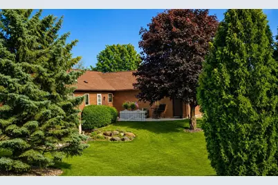 1352 Windsor Circle, Watertown, WI 53098 - Photo 6