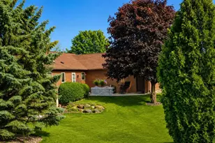 1352 Windsor Cir, Watertown, WI 53098 - Photo 6