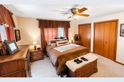 1352 Windsor Circle, Watertown, WI 53098 - Photo 16