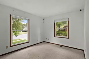 3906 Rolling Hill Dr, Middleton, WI 53562 - Photo 24
