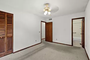 3906 Rolling Hill Dr, Middleton, WI 53562 - Photo 28
