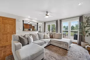 405 Meadow View Ln, DeForest, WI 53532 - Photo 8