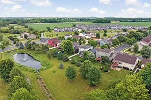 4626 Secret Garden Dr, Mcfarland, WI 53558 - Photo 2