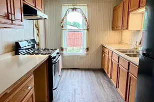 495 E John St, Markesan, WI 53946 - Photo 14