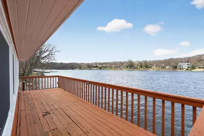 433 E Ellendale Road, Edgerton, WI 53534 - Photo 2