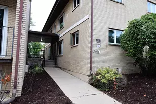 1016 W Fiedler Ln, Madison, WI 53713 - Photo 2