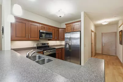 555 S Midvale Boulevard #216, Madison, WI 53711 - Photo 4