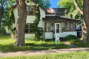 415 West Ave, Mauston, WI 53948 - Photo 2