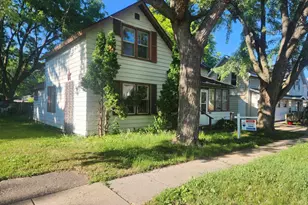 415 West Ave, Mauston, WI 53948 - Photo 1