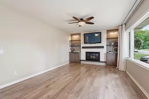 319 Meadowlark Cir, Deerfield, WI 53531 - Photo 4
