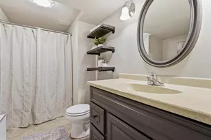 319 Meadowlark Cir, Deerfield, WI 53531 - Photo 38