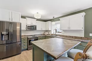 319 Meadowlark Cir, Deerfield, WI 53531 - Photo 20