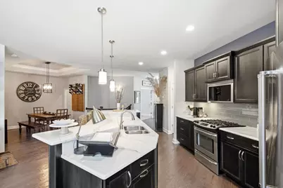 905 Castle Stone Pass, Madison, WI 53593 - Photo 16