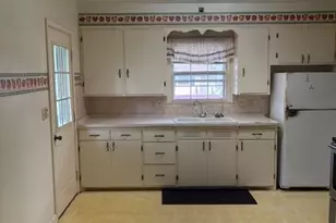 402 9th St, Baraboo, WI 53913 - Photo 10