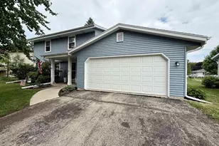 1115 Hiawatha Dr, Beaver Dam, WI 53916 - Photo 4