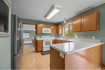 8600 Ellington Way, Middleton, WI 53562 - Photo 12