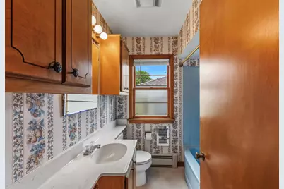676 E Oak Street, Juneau, WI 53039 - Photo 14