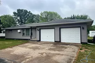 208 Roberts St, Friendship, WI 53934 - Photo 2