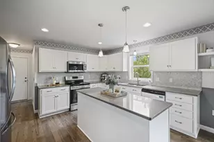 609 Gehin St, Belleville, WI 53508 - Photo 2