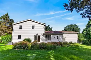 5 Parklawn Pl, Madison, WI 53705 - Photo 4
