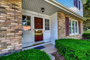 5 Parklawn Pl, Madison, WI 53705 - Photo 2