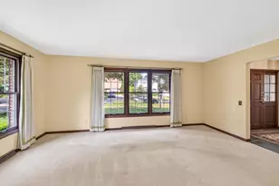 5 Parklawn Pl, Madison, WI 53705 - Photo 40