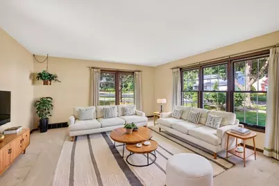 5 Parklawn Place, Madison, WI 53705 - Photo 8