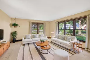 5 Parklawn Pl, Madison, WI 53705 - Photo 8