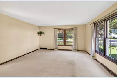 5 Parklawn Place, Madison, WI 53705 - Photo 8