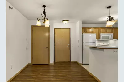 6801 Parkside Circle, Windsor, WI 53532 - Photo 10