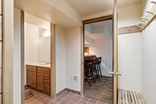 W169N10806 Redwood Ln, Germantown, WI 53022 - Photo 44